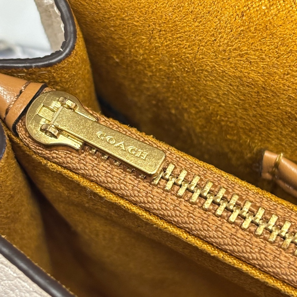 Coach Tabby 26 Shoulder Bag in Polished Pebble Leather - Chalk - Picture 9 of 16